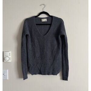Aritzia Wilfred Free XS Wool Pullover‎ V Neck Sweater Textured Knit Gray Neutral
